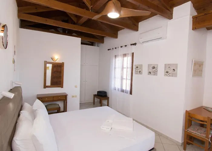Rena Apartments