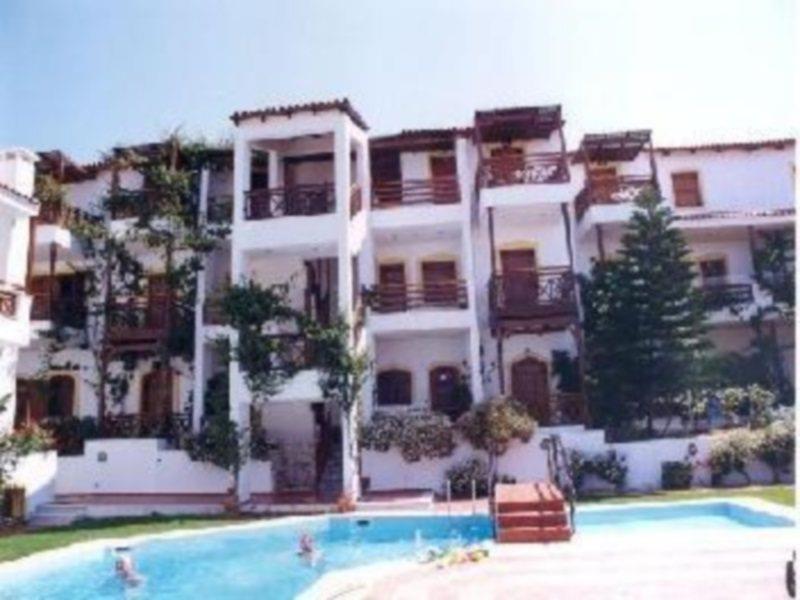 Rena Aparthotel
